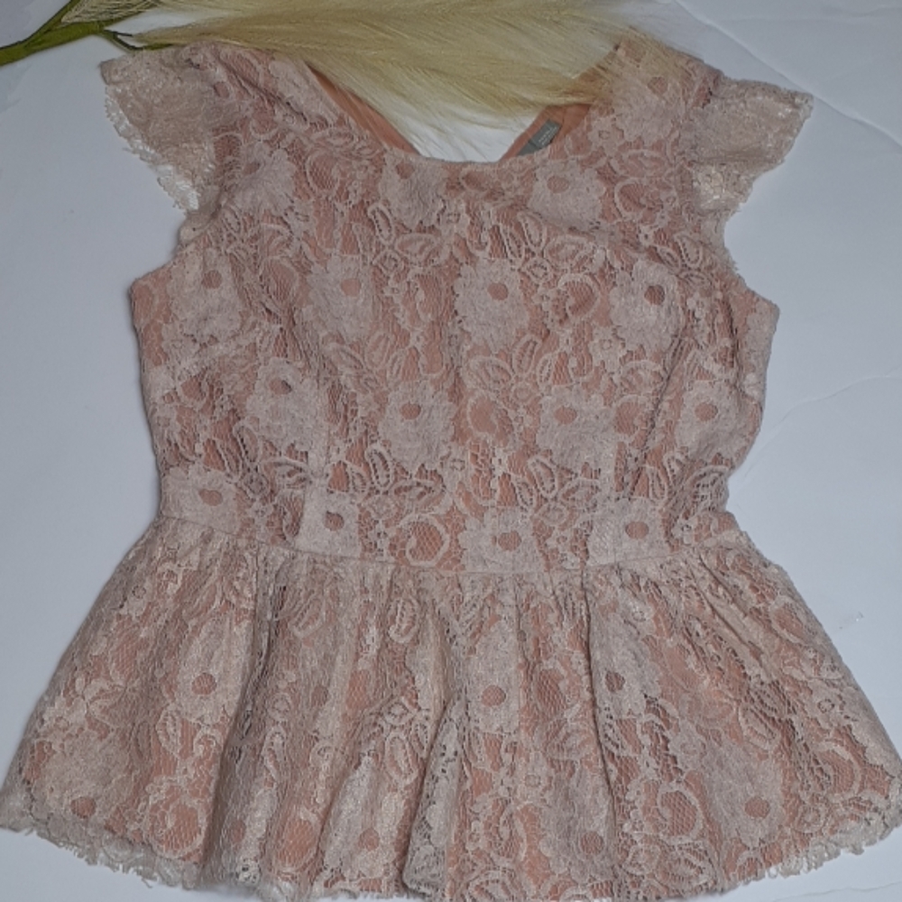 Amaze rose gold embellished peplum sz.xs